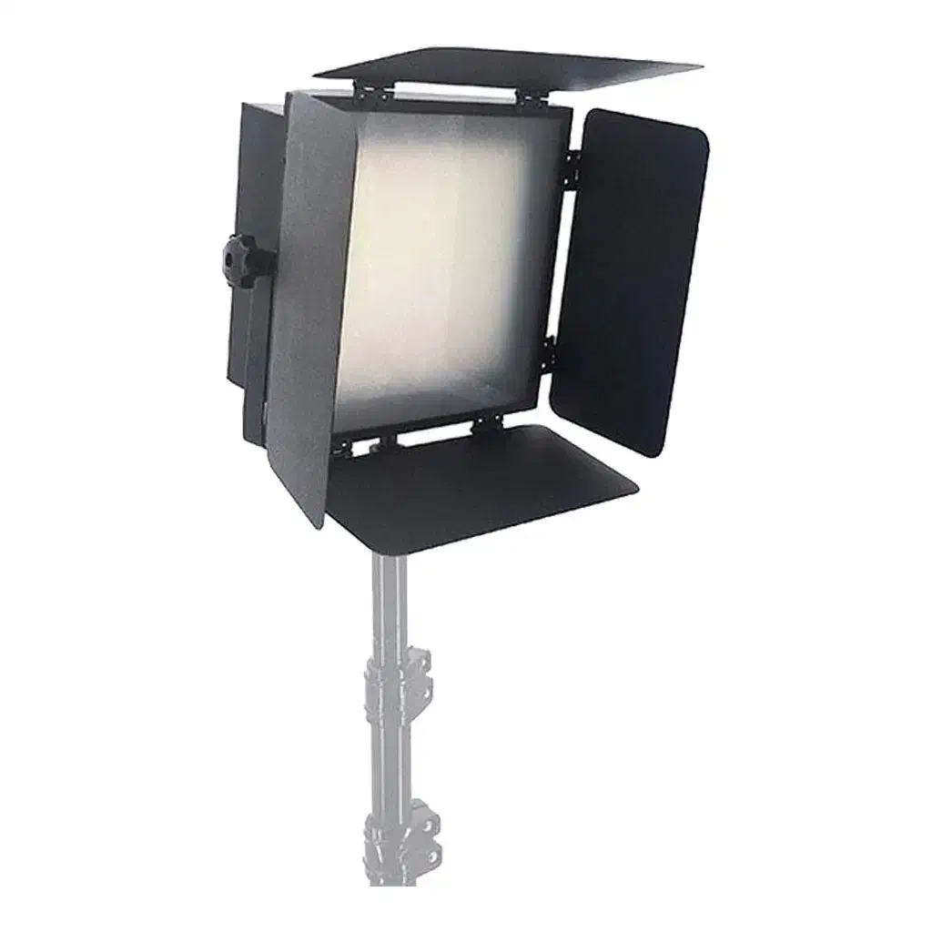 نور ثابت panasun به همراه سه پایه|دوربین عکاسی و فیلم‌برداری|همدان, |دیوار