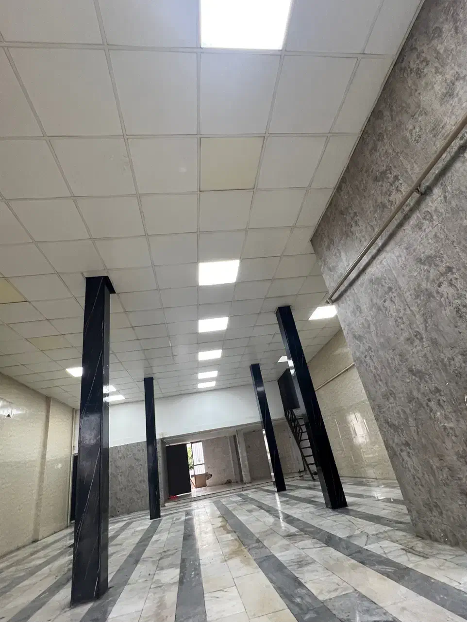 اجاره ۱۷۰ متر تجاری/ همکف|اجارهٔ مغازه و غرفه|ساری, |دیوار