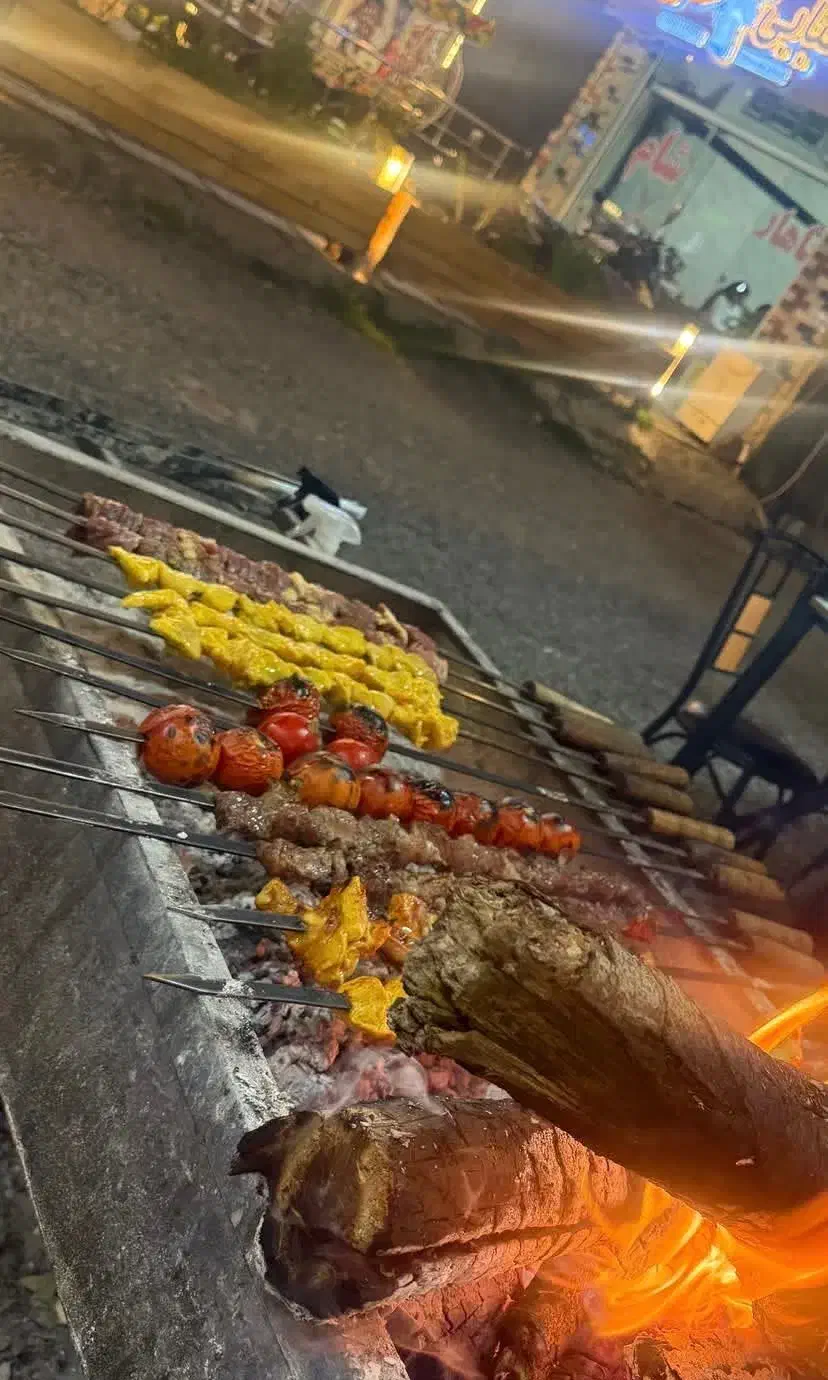 نیروی کار در رستوران خان سرا|استخدام خدمات فروشگاه و رستوران|آستانه اشرفیه, |دیوار