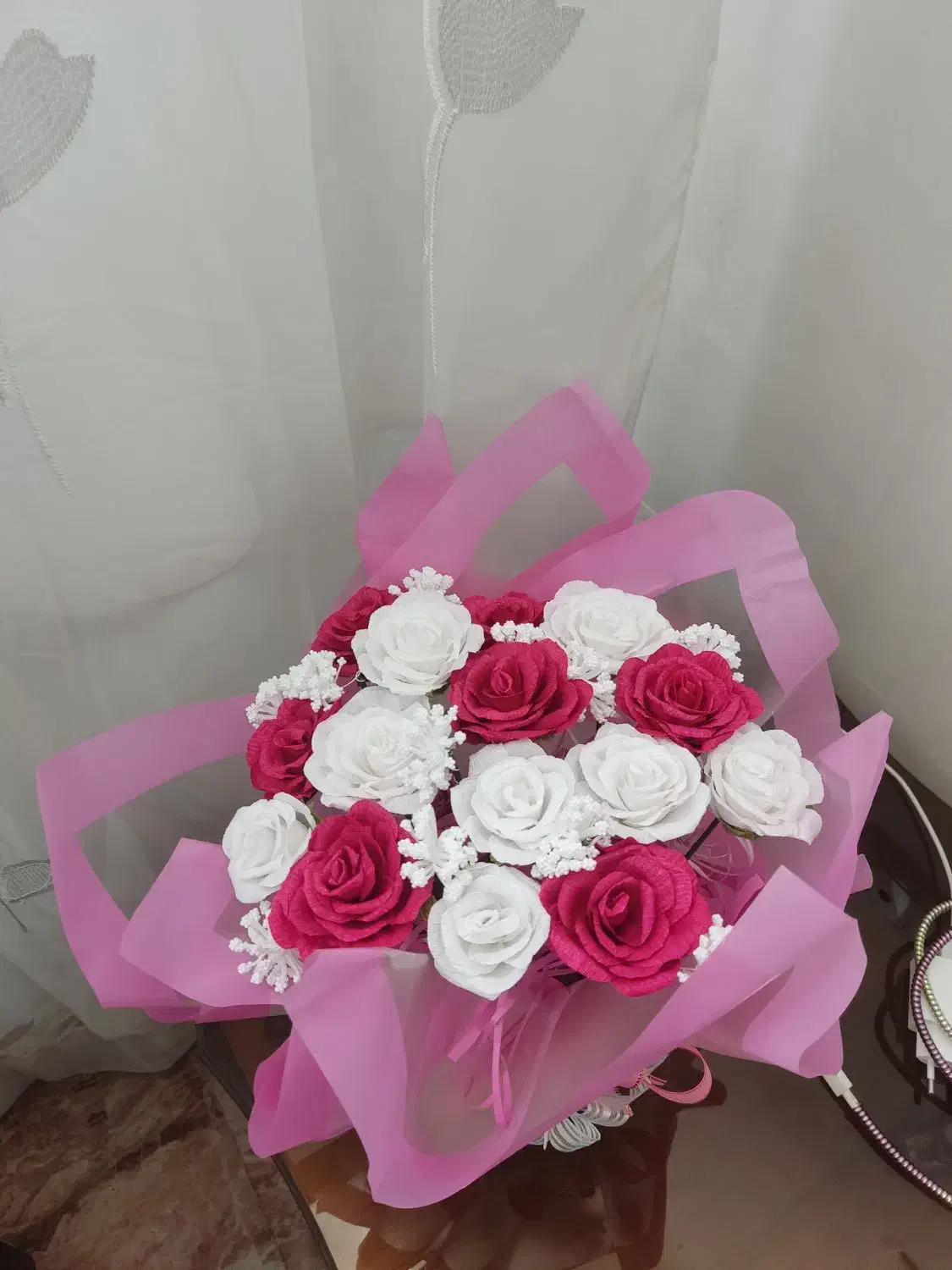 دسته گل رومیزی|گل مصنوعی|شهرکرد, |دیوار