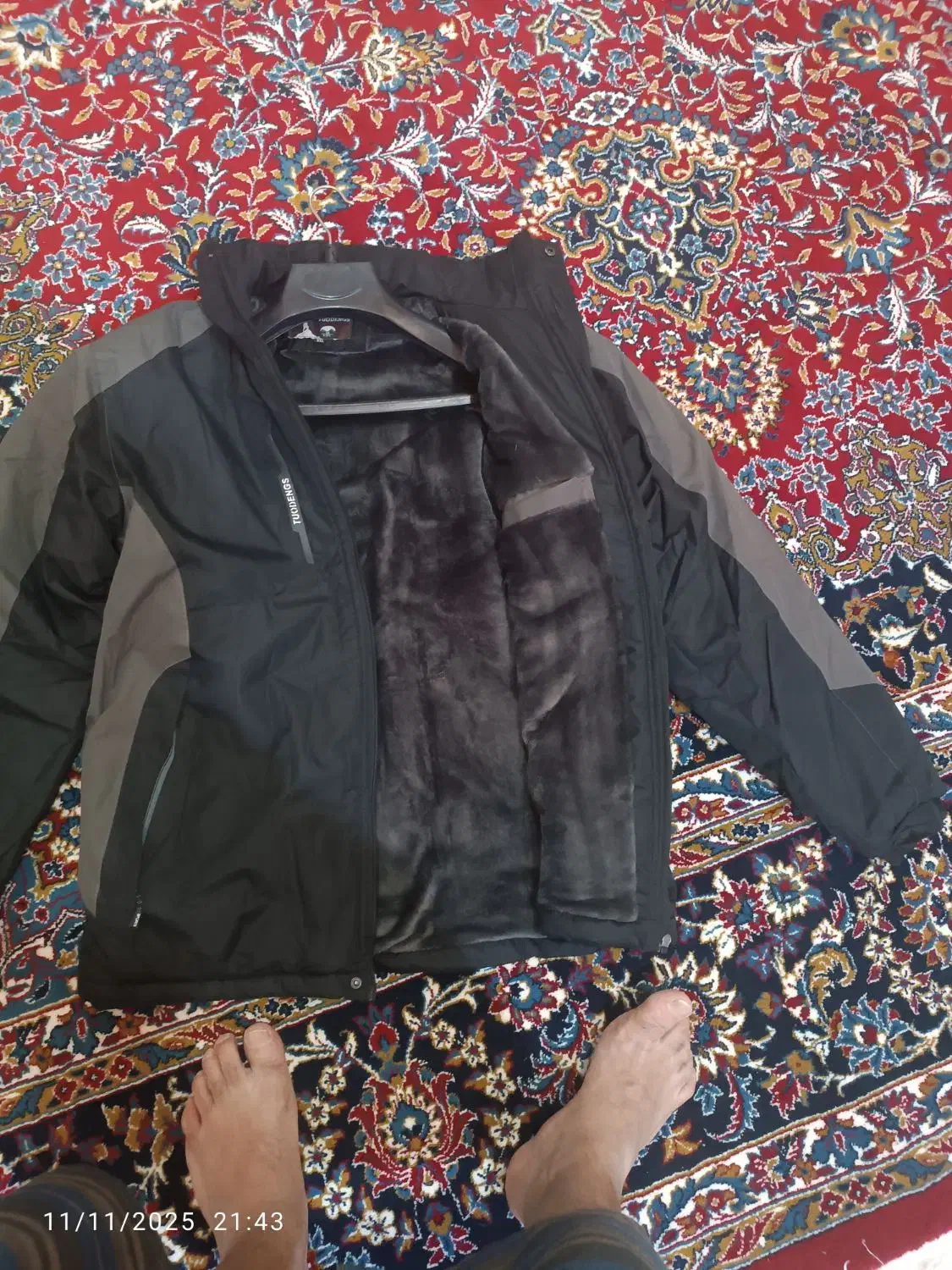 کاپوشان|لباس|سمیرم, |دیوار