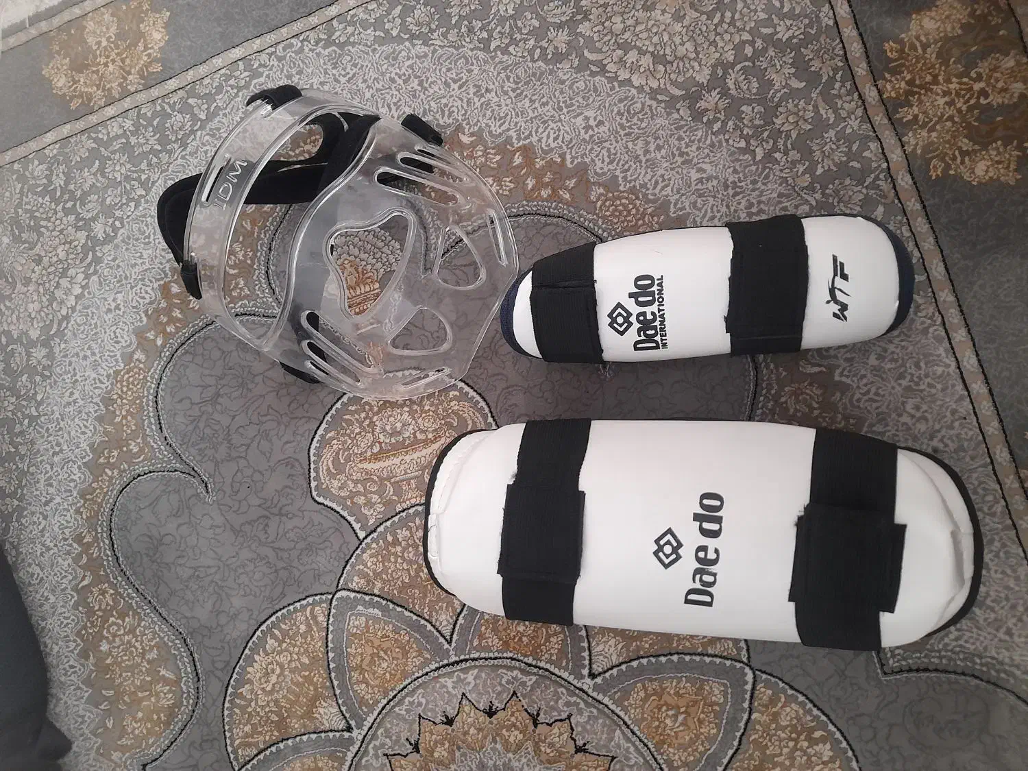 تعدادی لوازم مبارزه تکواندو|تجهیزات ورزشی|نهاوند, |دیوار