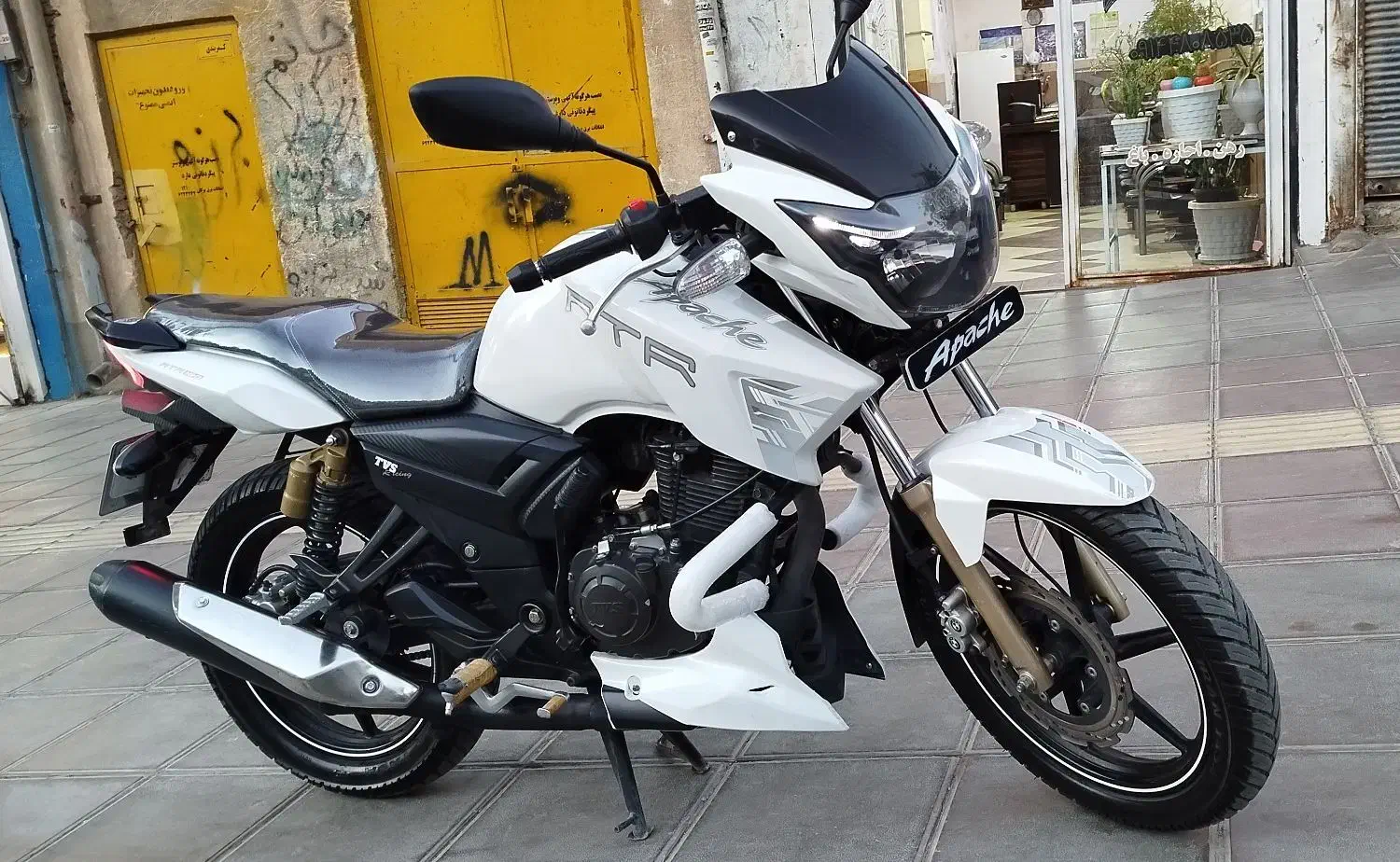 موتور آپاچی ۱۸۰|موتورسیکلت|بوکان, |دیوار