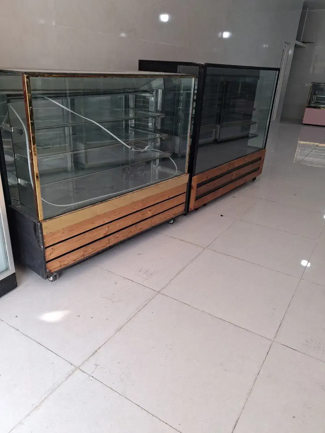 یخچال مکعبی دومتری طرح چوب درحدنو|فروشگاه و مغازه|تهران, باشگاه نفت|دیوار