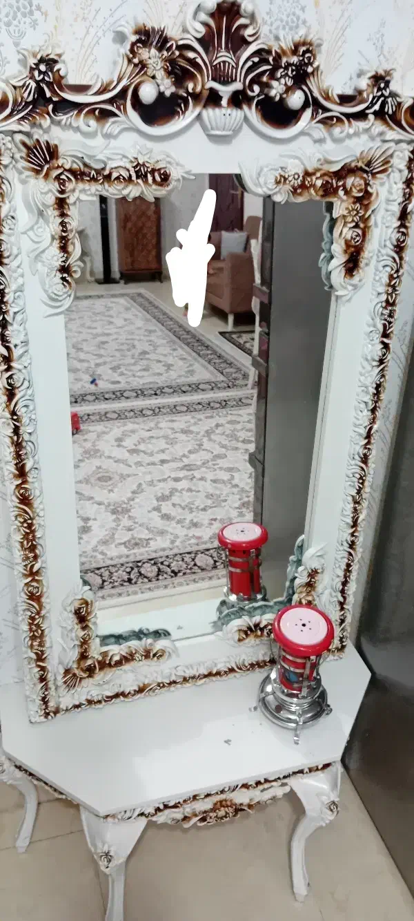 ایینه و میز|آینه|کوچصفهان, |دیوار