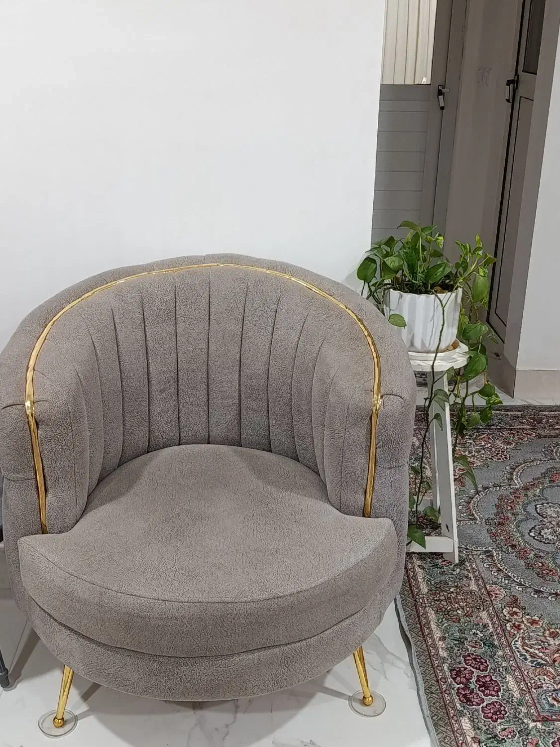 مبلمان|مبلمان خانگی و میز عسلی|گناباد, |دیوار