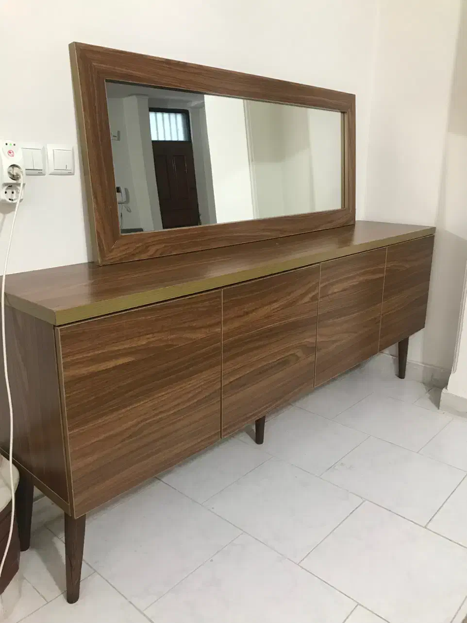 آینه و کنسول|بوفه، ویترین، کنسول|ساری, |دیوار