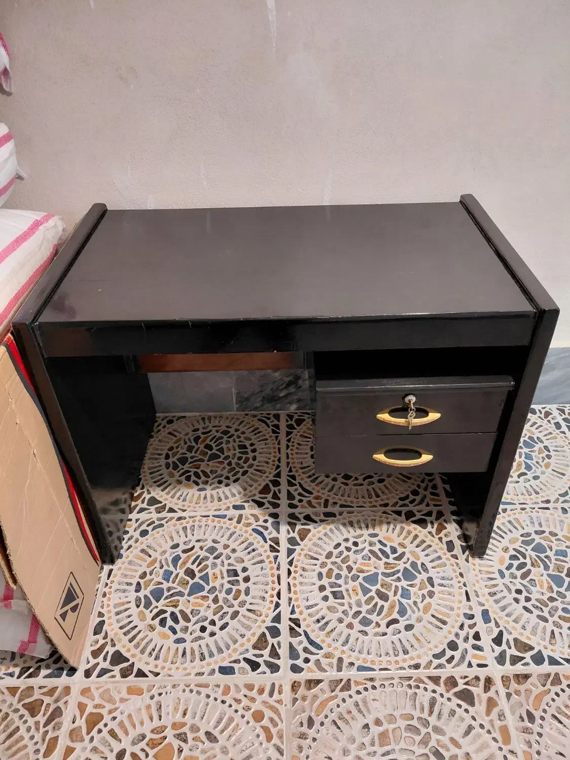 میز|میز تحریر و کامپیوتر|مشگین شهر, |دیوار