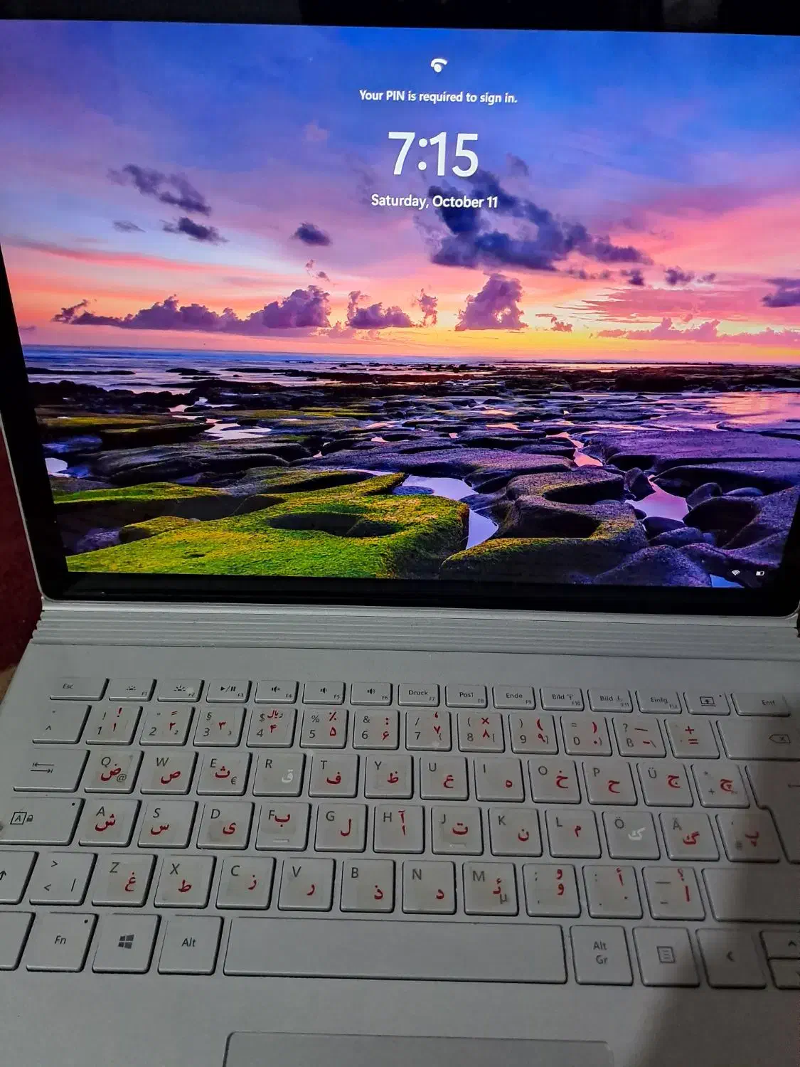 لپتاپ، تبلتsurface با استفاده همزمان لپ تاپ و تبلت|رایانه همراه|زاهدان, |دیوار