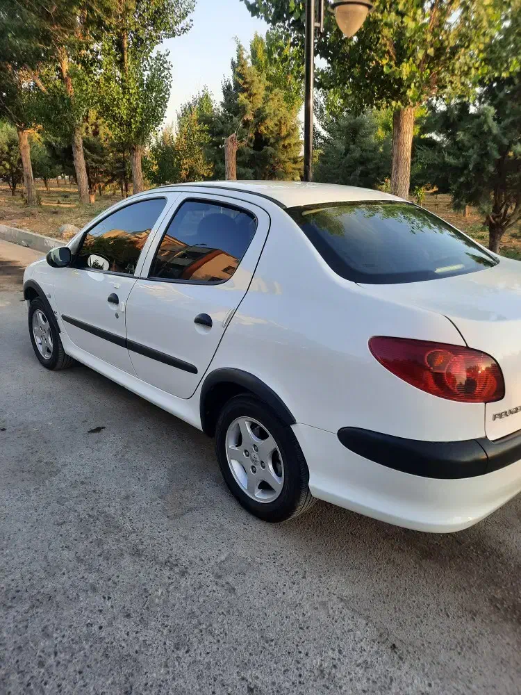 پژو ۲۰۶ اس دی تیو فایو تک برگ سند کم کار خشک|خودرو سواری و وانت|شهرکرد, |دیوار