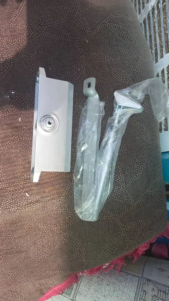 دریل و  اره  برقی  ، هلتی  مارک  بوش ، فرز ،|ابزارآلات|شیراز, گل سرخ|دیوار