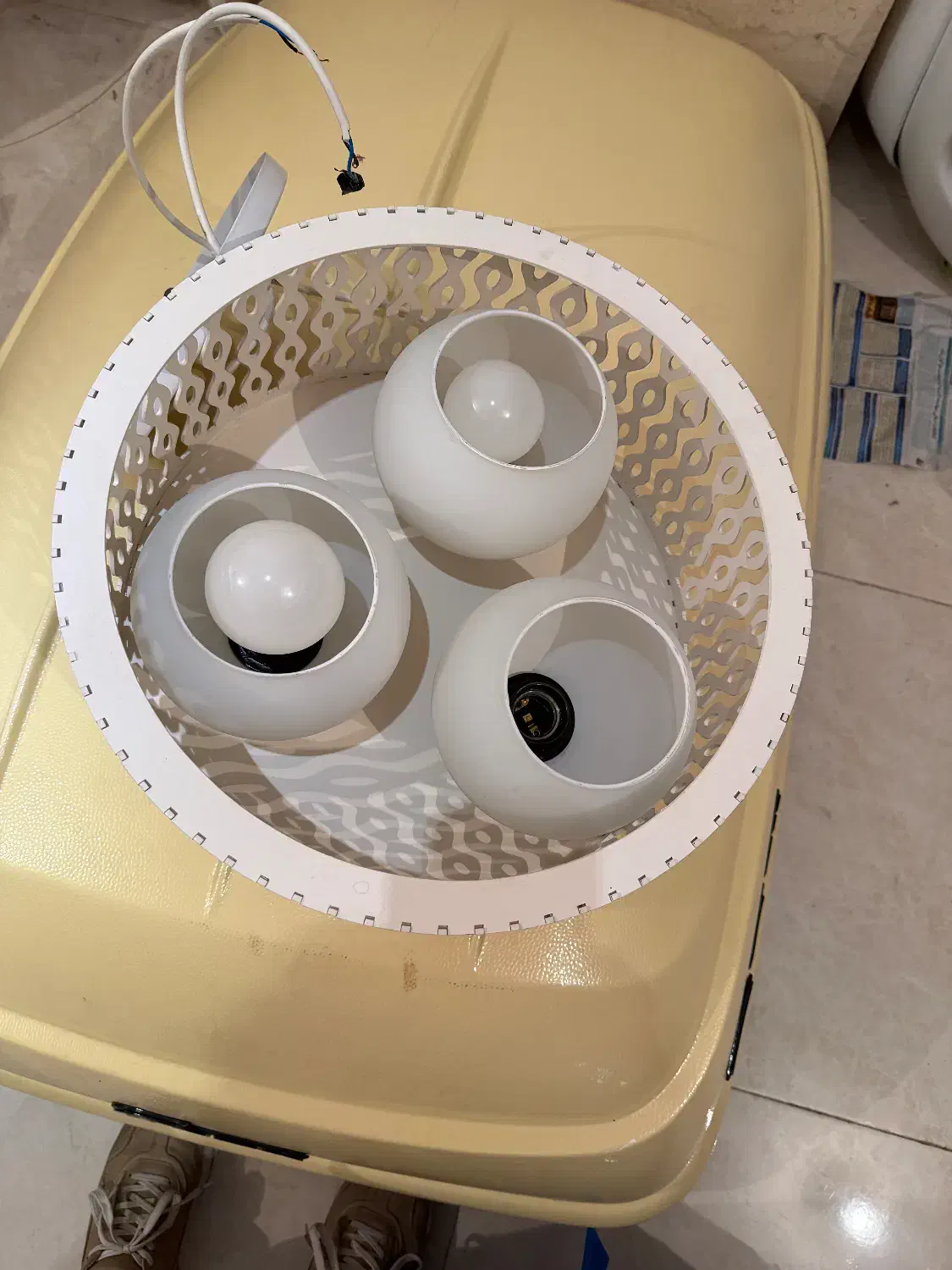 لوستر چوبی سفید|لوستر و چراغ آویز|کرج, عظیمیه|دیوار