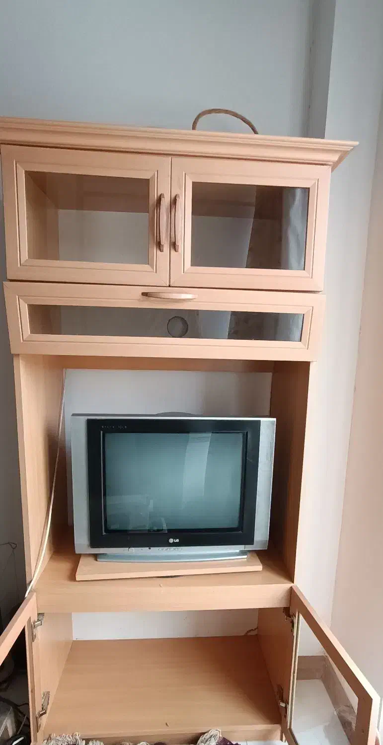 تلویزیون و میز تلویزیون|تلویزیون و پروژکتور|گنبد کاووس, |دیوار