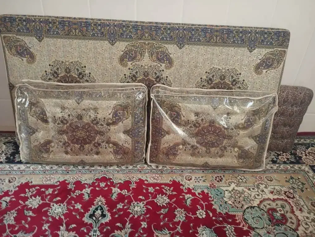 شاه نشین|پشتی|یزد, |دیوار