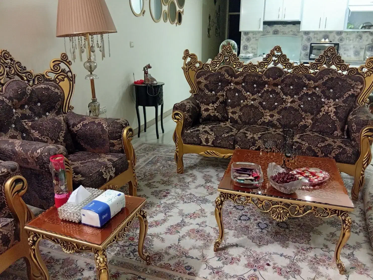مبل ۷ نفره با میز عسلی|مبلمان خانگی و میز عسلی|باغستان, |دیوار