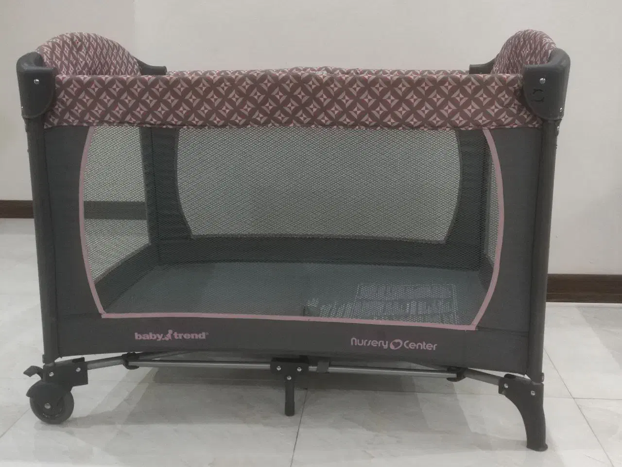 تخت پارک در حد نو|تخت و صندلی بچه|کرج, مطهری|دیوار