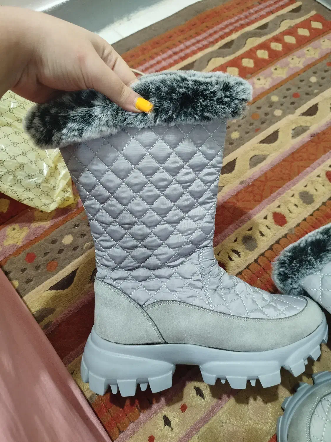 فروش به دلیل تغییر شغل|کیف، کفش، کمربند|اندیشه, اندیشه فاز ۴|دیوار