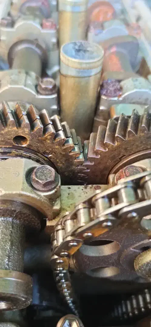 تمیر گاه میکانیکی تمیر موتور گیربکس کرون همه مدل|خدمات موتور و ماشین|سراوان, |دیوار