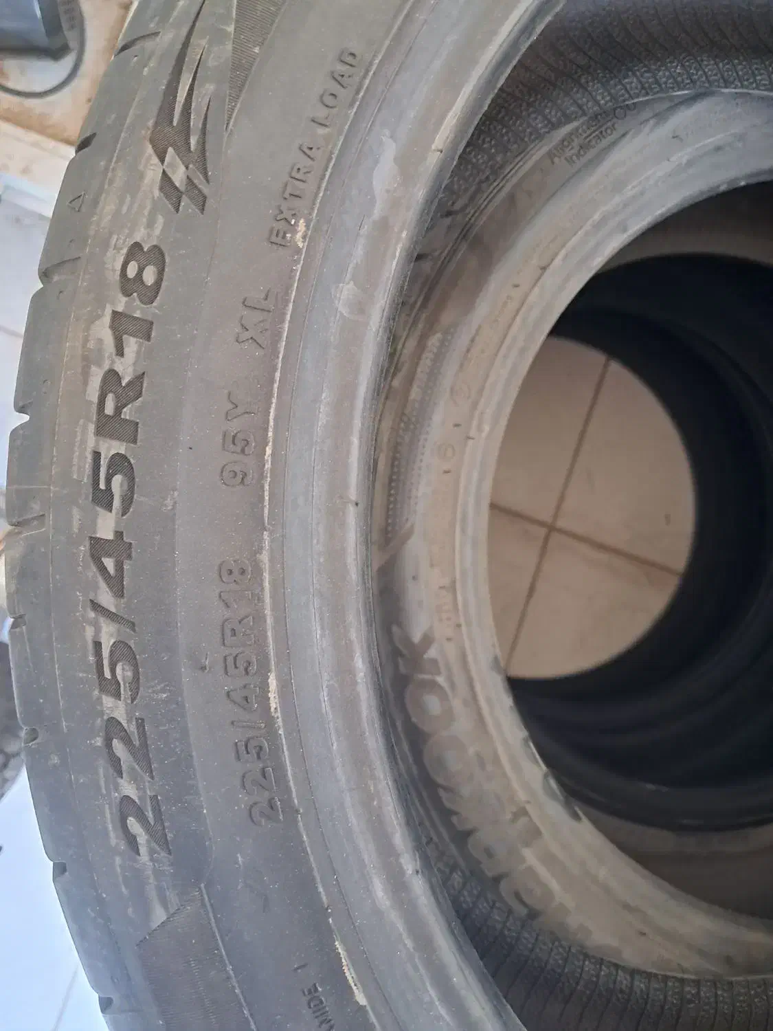 4 حلقه لاستیک 18 در حد نو|قطعات یدکی و لوازم جانبی|شیراز, شاهچراغ|دیوار