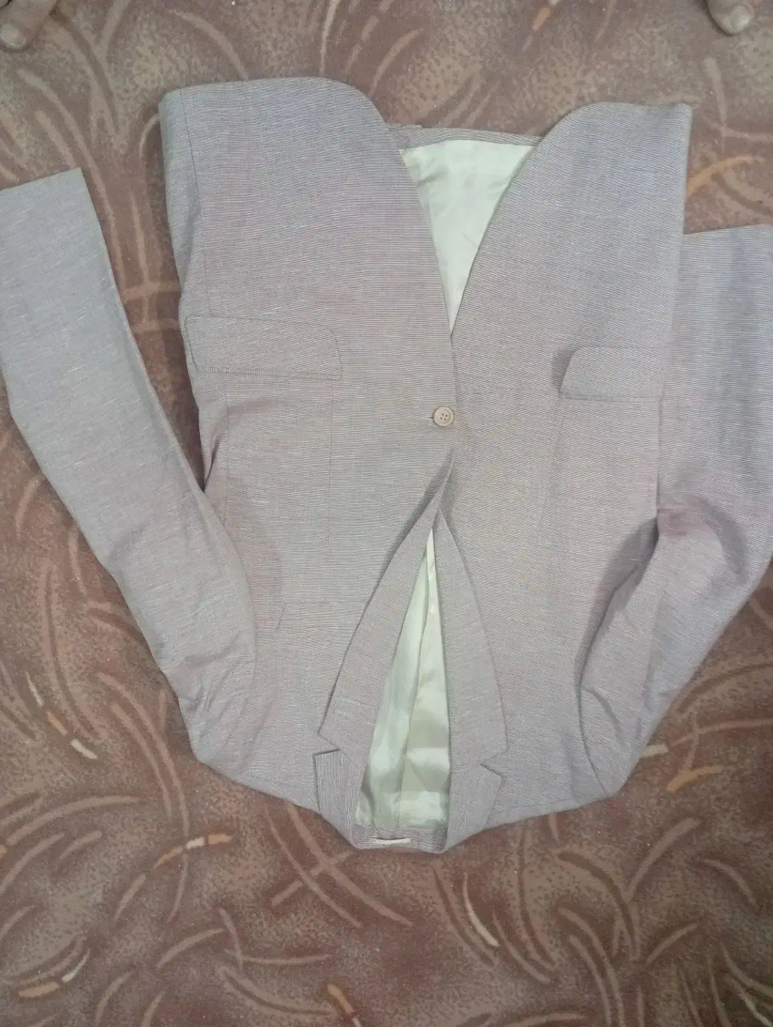 کت اسپورت ترک|لباس|صدرا-فارس, فاز ۲|دیوار