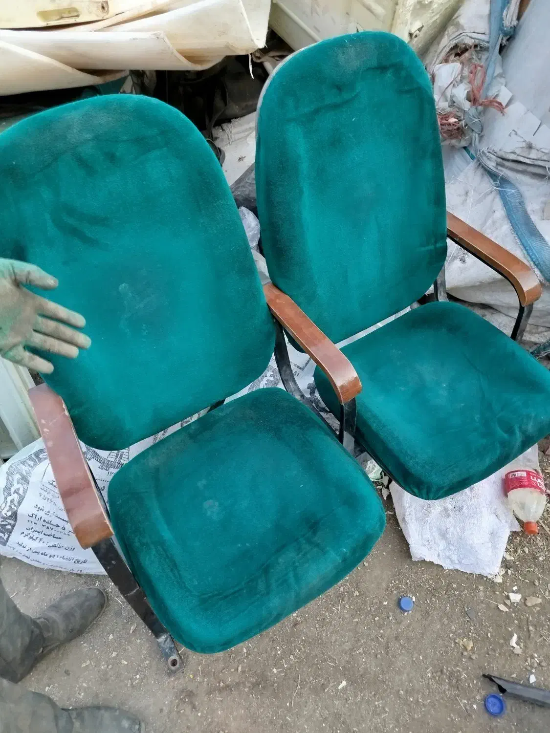 صندلی محکم|قطعات یدکی و لوازم جانبی|قم, قلعه صدری|دیوار