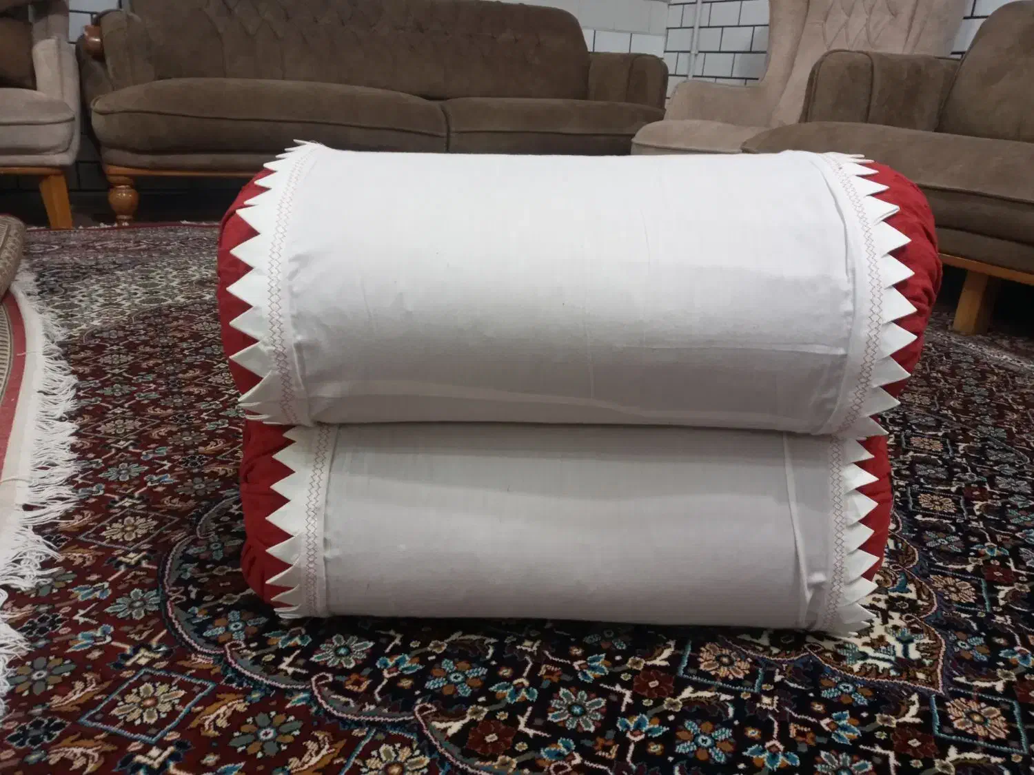 بالشت|رختخواب، بالش، پتو|دزفول, |دیوار