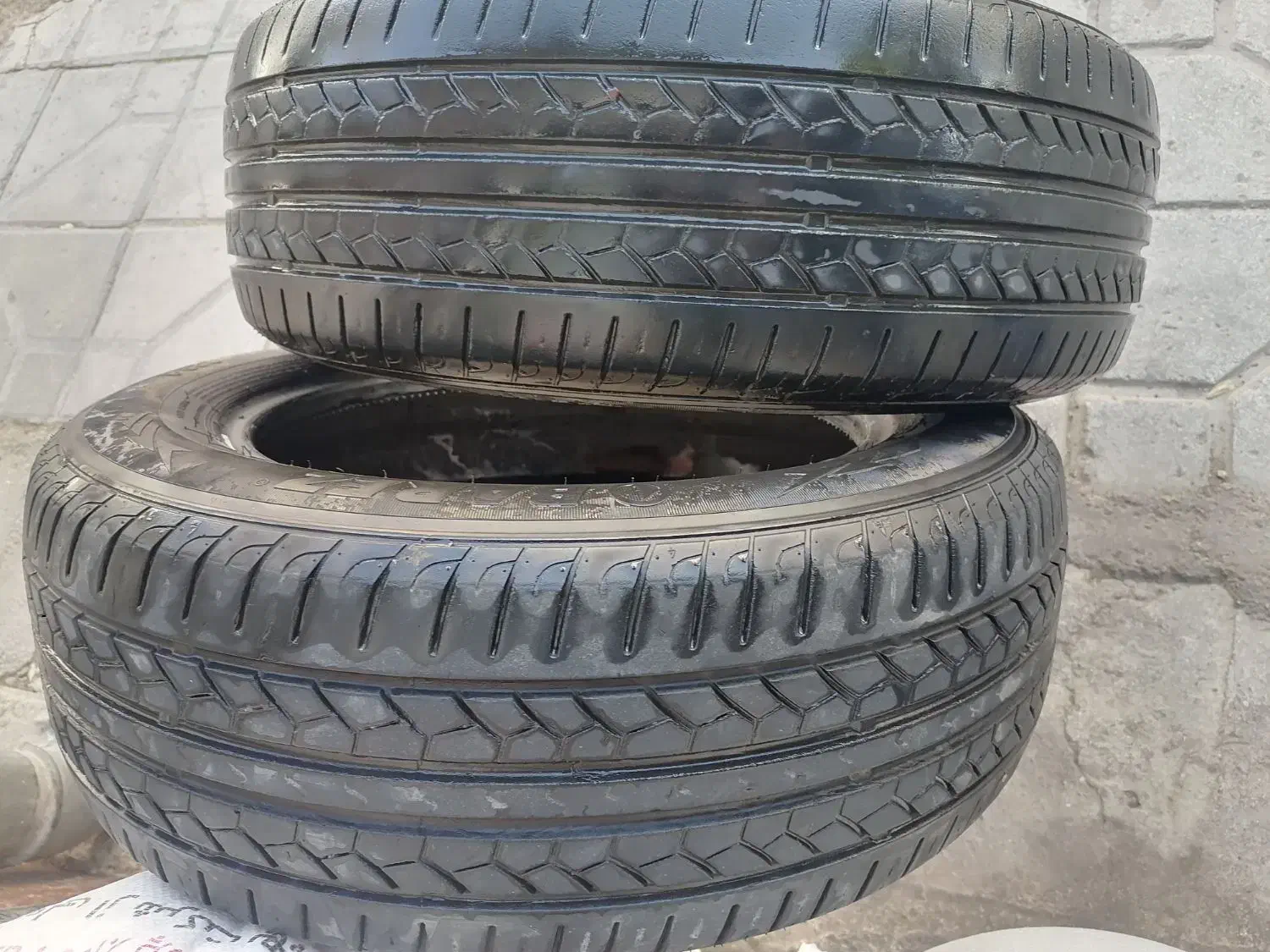 لاستیک 195 بارز|قطعات یدکی و لوازم جانبی|شیراز, رکن‌آباد|دیوار