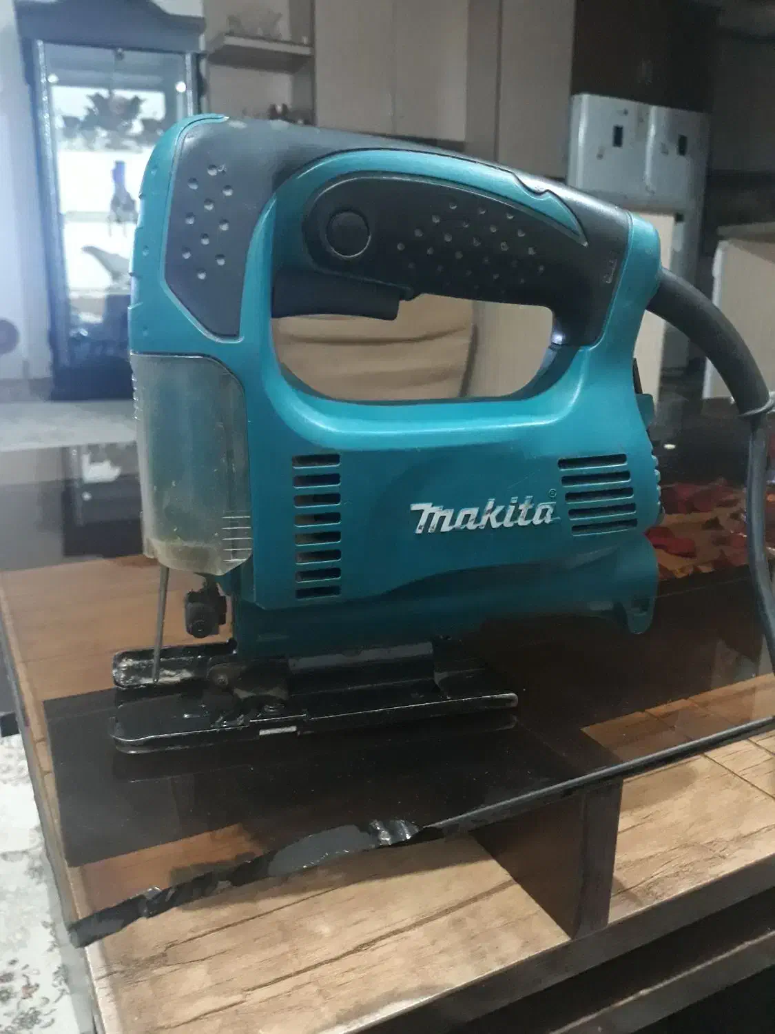 عمود بر ماکیتا اصلی|ابزارآلات|کرمانشاه, |دیوار