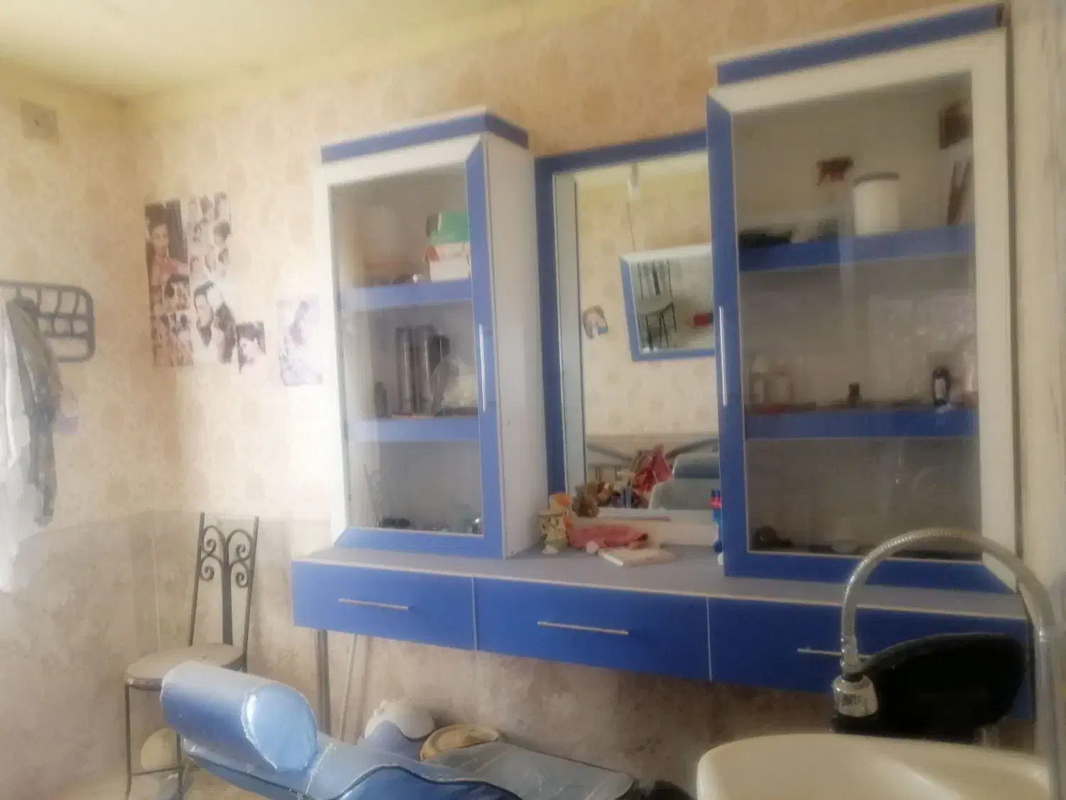 کلیه لوازم آرایشگاه به فروش میرسد|آرایشگاه و سالنهای زیبایی|نیشابور, فضل|دیوار