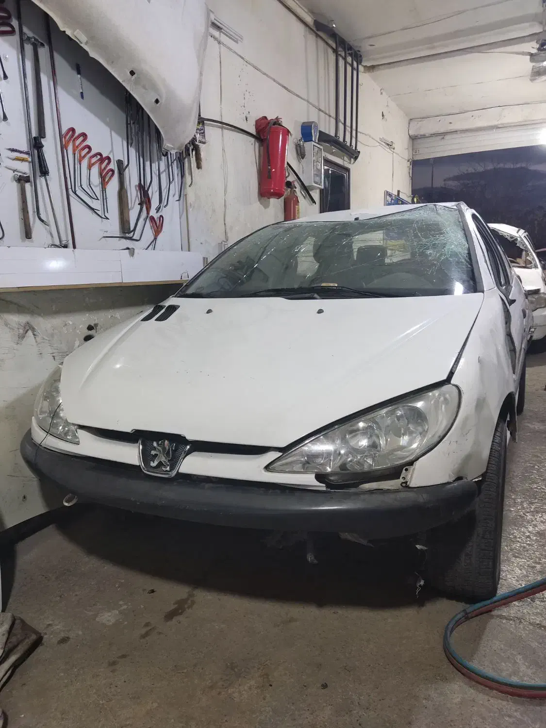 ۲۰۶ v8. 93 تصادفی|خودرو سواری و وانت|مشهد, بهمن|دیوار