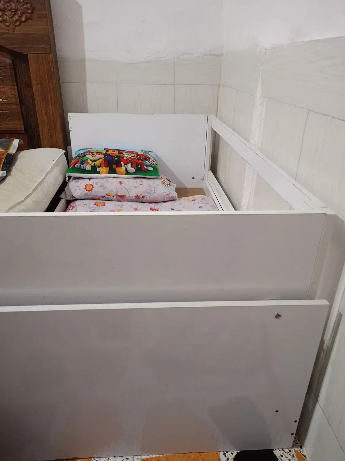 تخت گهواره ای کودک|تخت و صندلی بچه|نیشابور, بنیاد شهید|دیوار