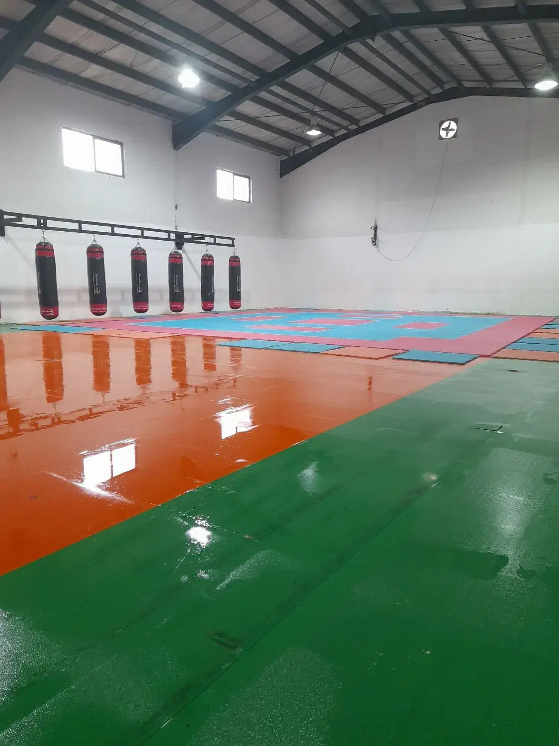 سالن ورزشی|رویداد ورزشی|بابلسر, |دیوار