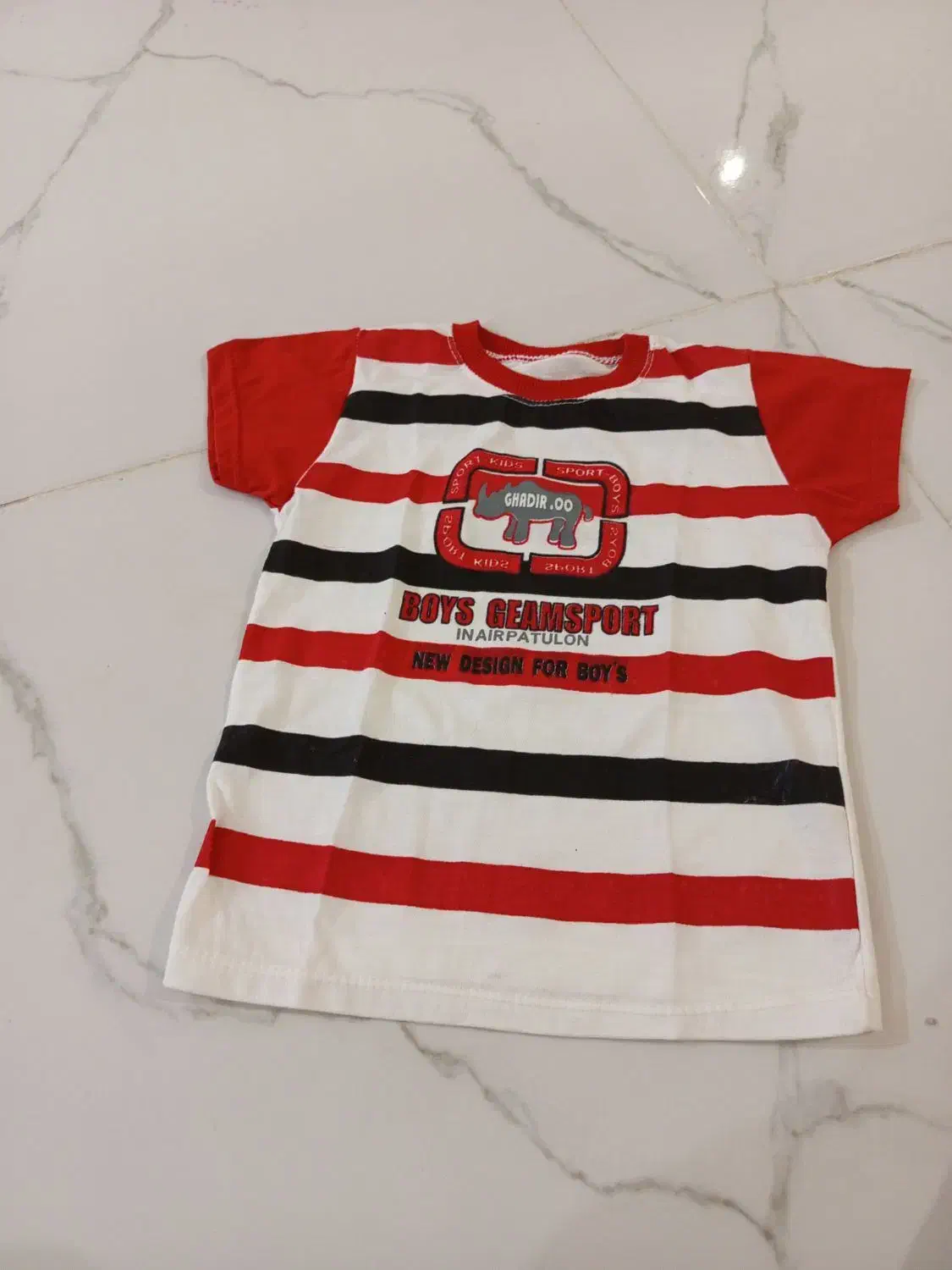 لباسه بچگانه|کفش و لباس بچه|خورموج, |دیوار