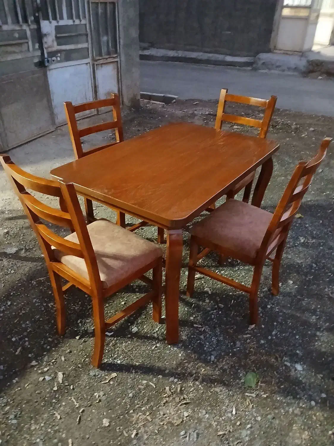 میز نهار خوری 4نفره|میز و صندلی غذاخوری|سبزوار, مدرس|دیوار