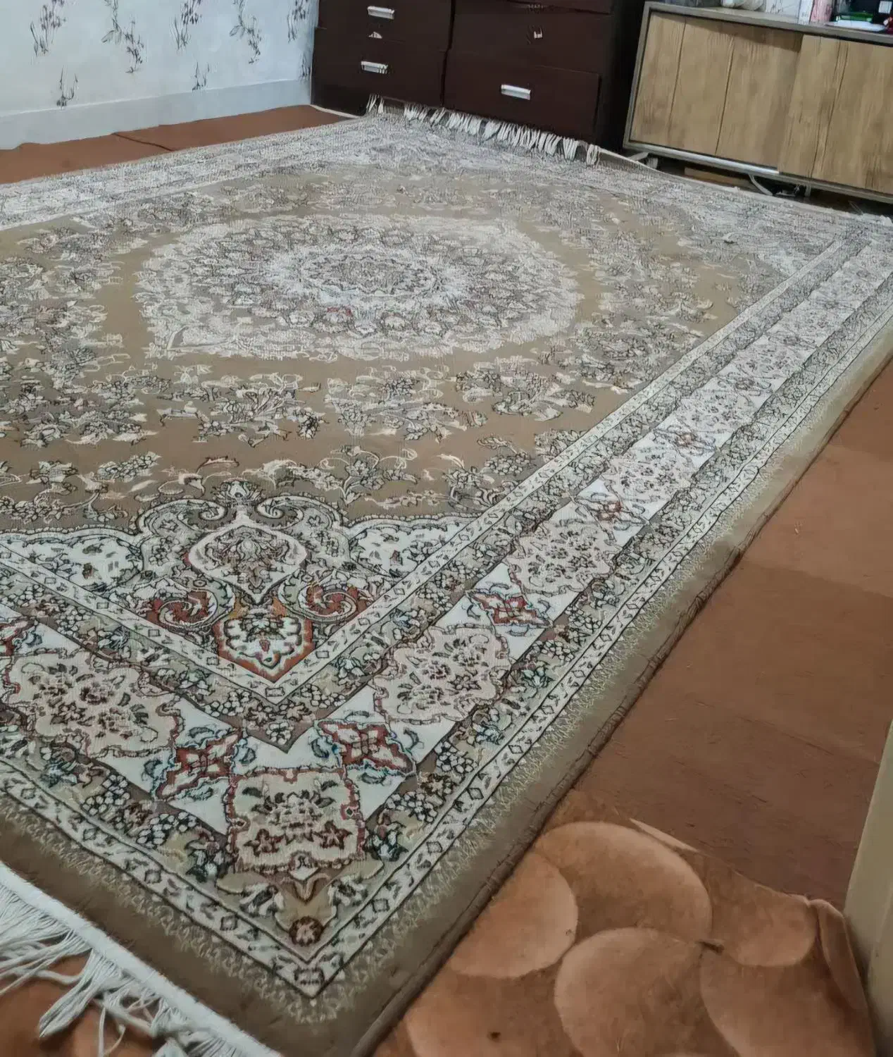 فرش در حد نو|فرش|قرچک, باقرآباد|دیوار