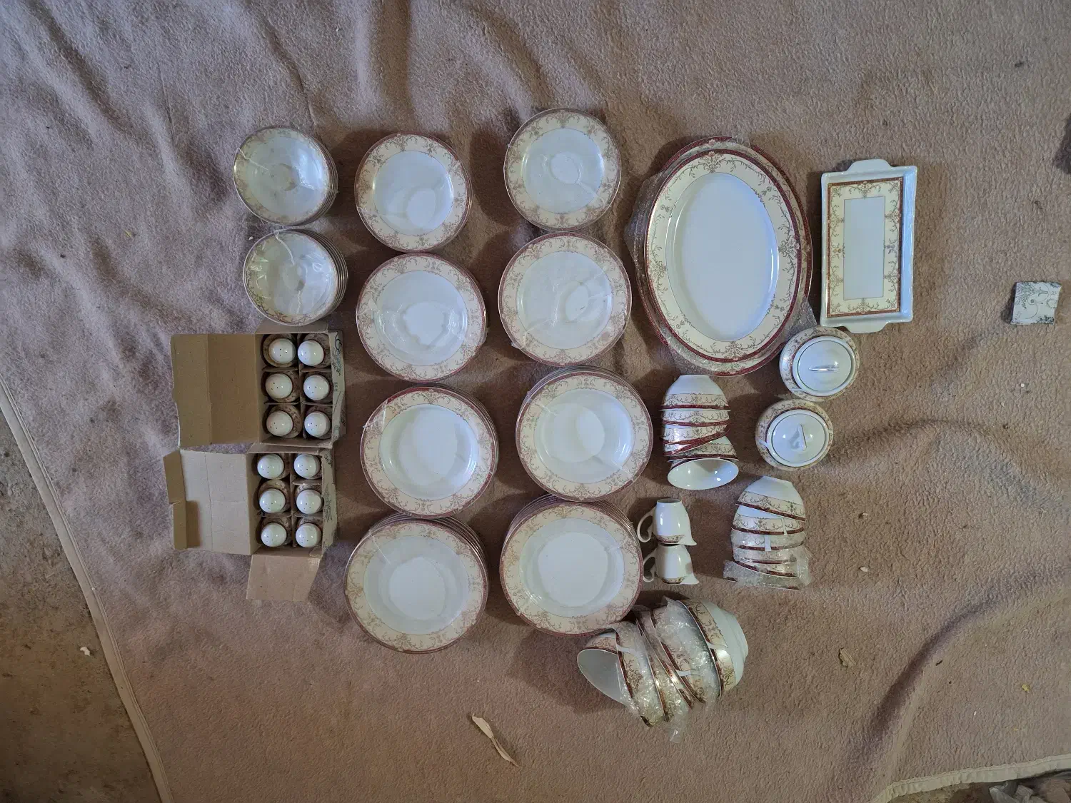 سرویس غذاخوری|ظروف سرو و پذیرایی|جرقویه, |دیوار