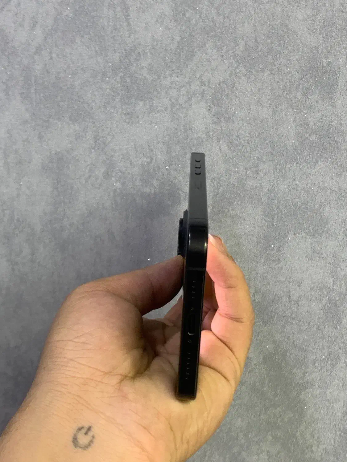 آیفون ۱۶ پرومکس|موبایل|اصفهان, مفتح|دیوار