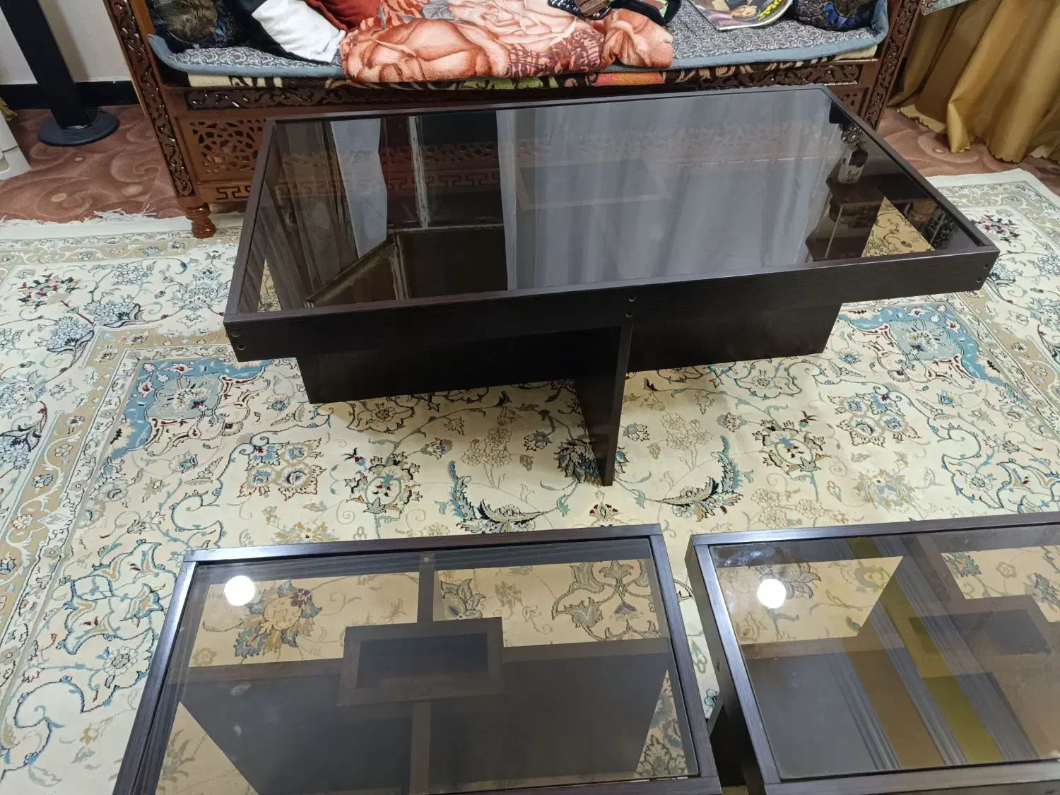 میز وسط بهمراه چهار عدد گل میز|مبلمان خانگی و میز عسلی|اهواز, کوی شهروند|دیوار