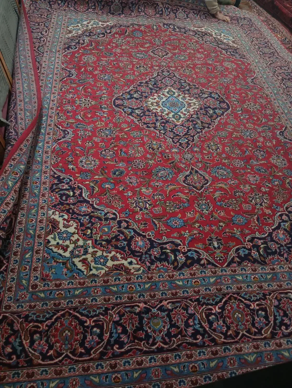 فرش دستبافت|فرش|میانه, |دیوار