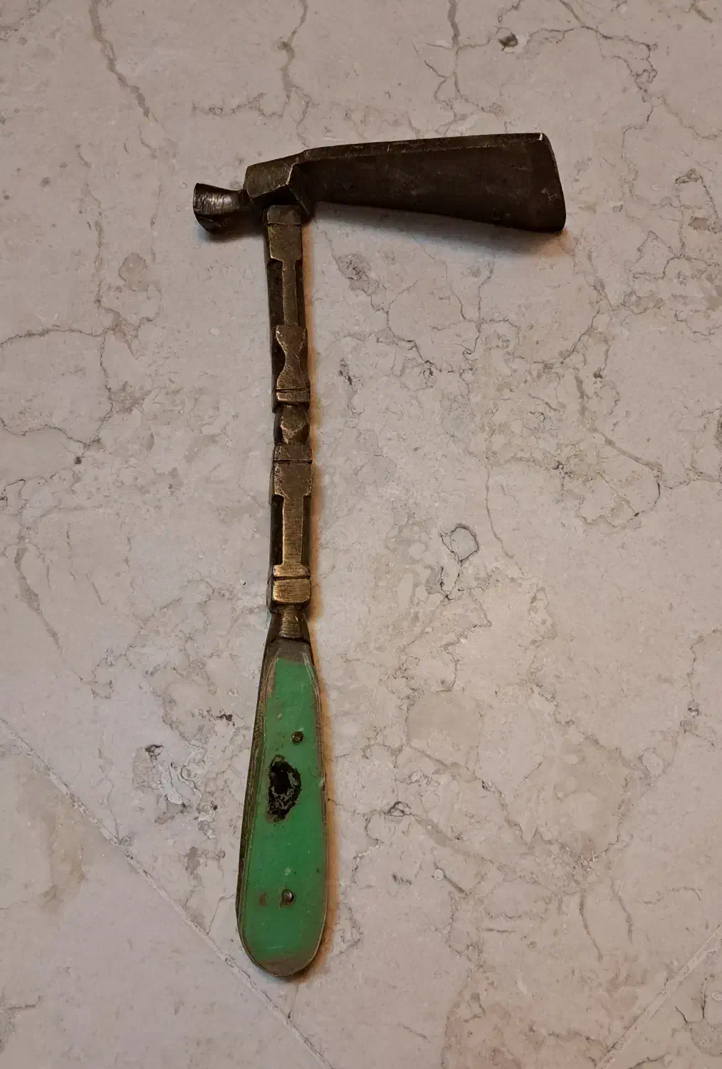 تیشه قندشکن برنجی قدیمی دسته تراشکاری|کلکسیون اشیاء عتیقه|تهران, جنت‌آباد جنوبی|دیوار