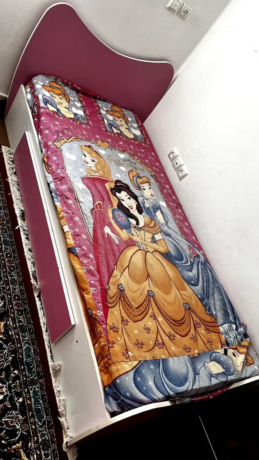 تخت خواب و کمد سیسمانی|اسباب و اثاث بچه|سبزوار, فقیه سبزواری|دیوار