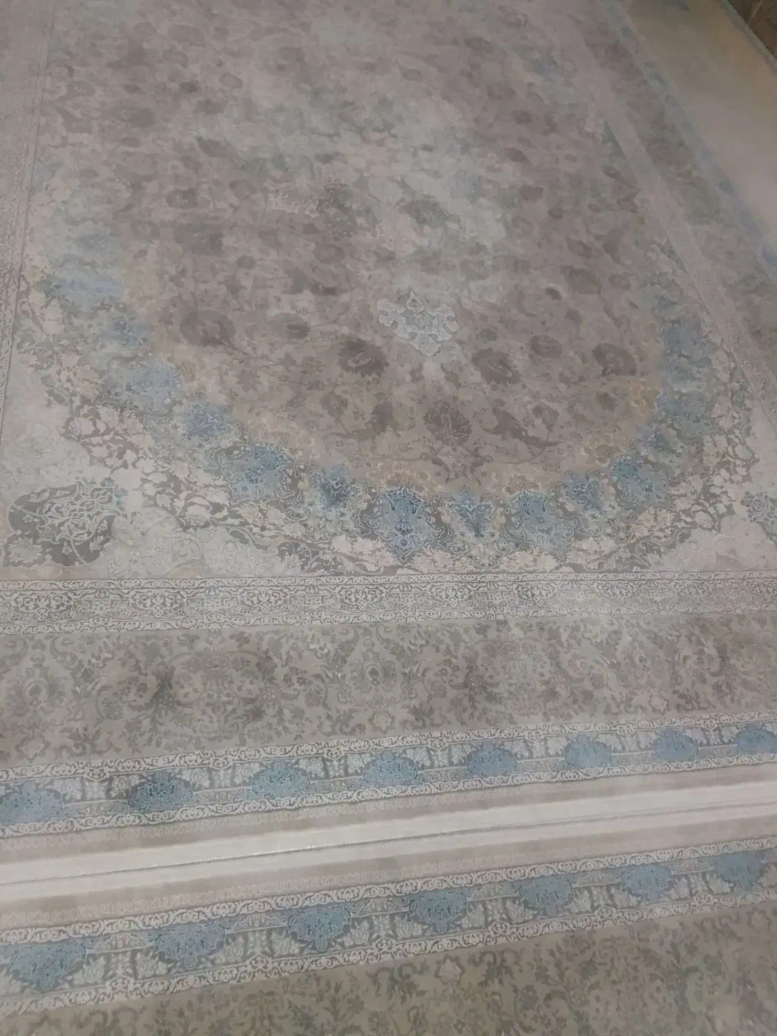 فرش ۹متری گل برجسته درحد نو مناسب جهیزیه|فرش|چهاردانگه (تهران), |دیوار