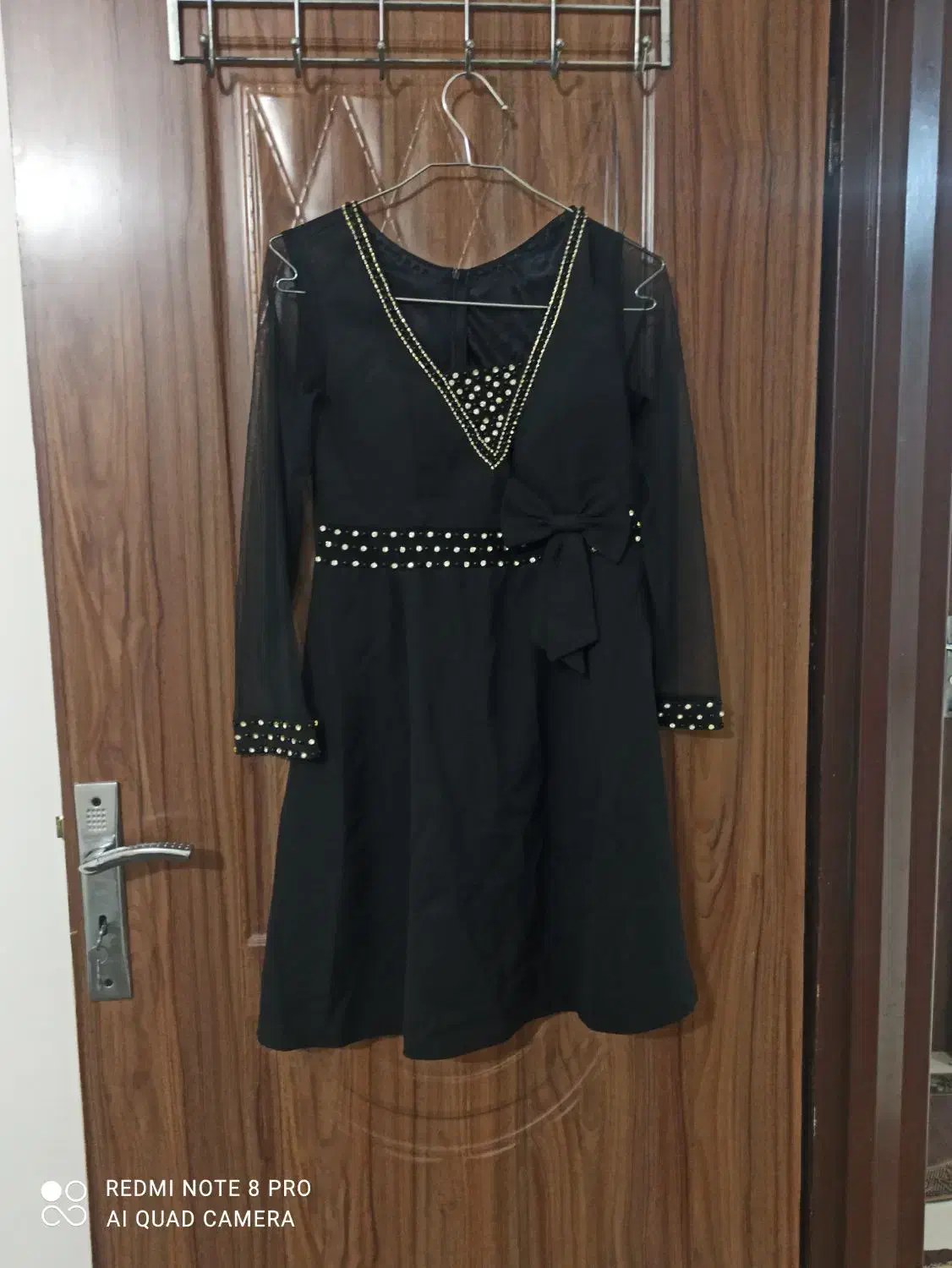 لباس مجلسی|لباس|تربتحیدریه, ترمینال|دیوار