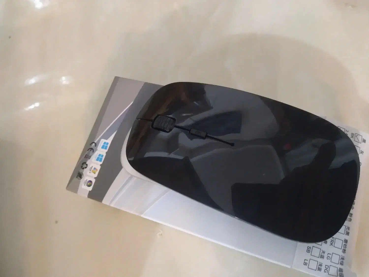 یک عدد موس بیسیم اکبند کار نکرده|قطعات و لوازم جانبی رایانه|خمینی‌شهر, |دیوار