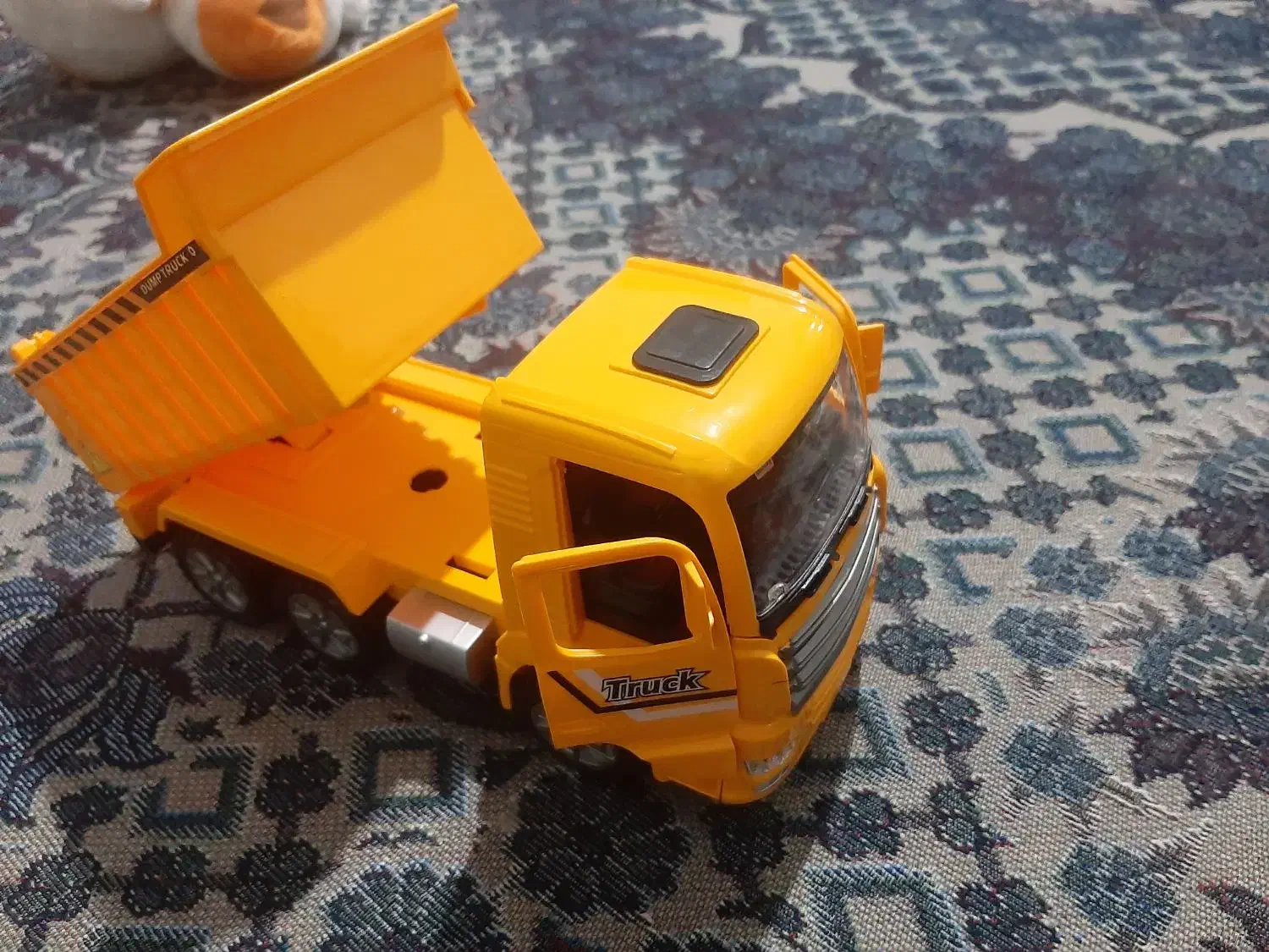 اسباب بازی|اسباببازی بچه|اندیشه, اندیشه فاز ۱|دیوار