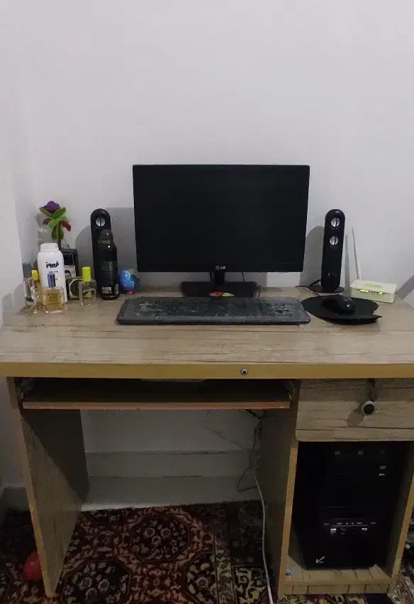 میز کامپیوتر|میز تحریر و کامپیوتر|تبریز, |دیوار