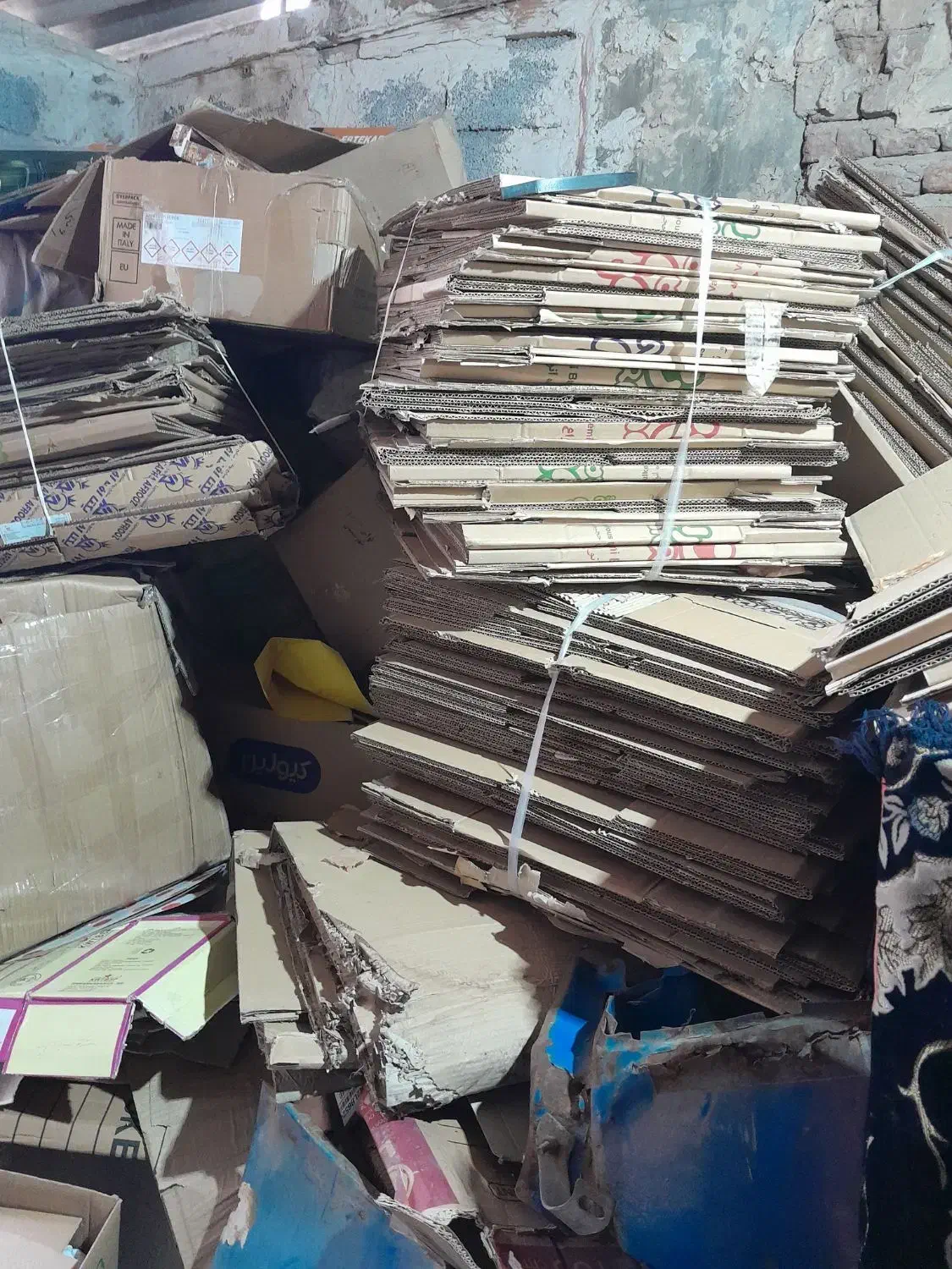 ضایعات کارتن و کتاب|عمده‌فروشی|خسروشاه, |دیوار