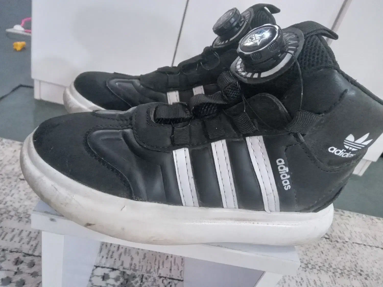 نیم بوت زیبا|کیف، کفش، کمربند|رباط‌کریم, شهرک درخشان|دیوار