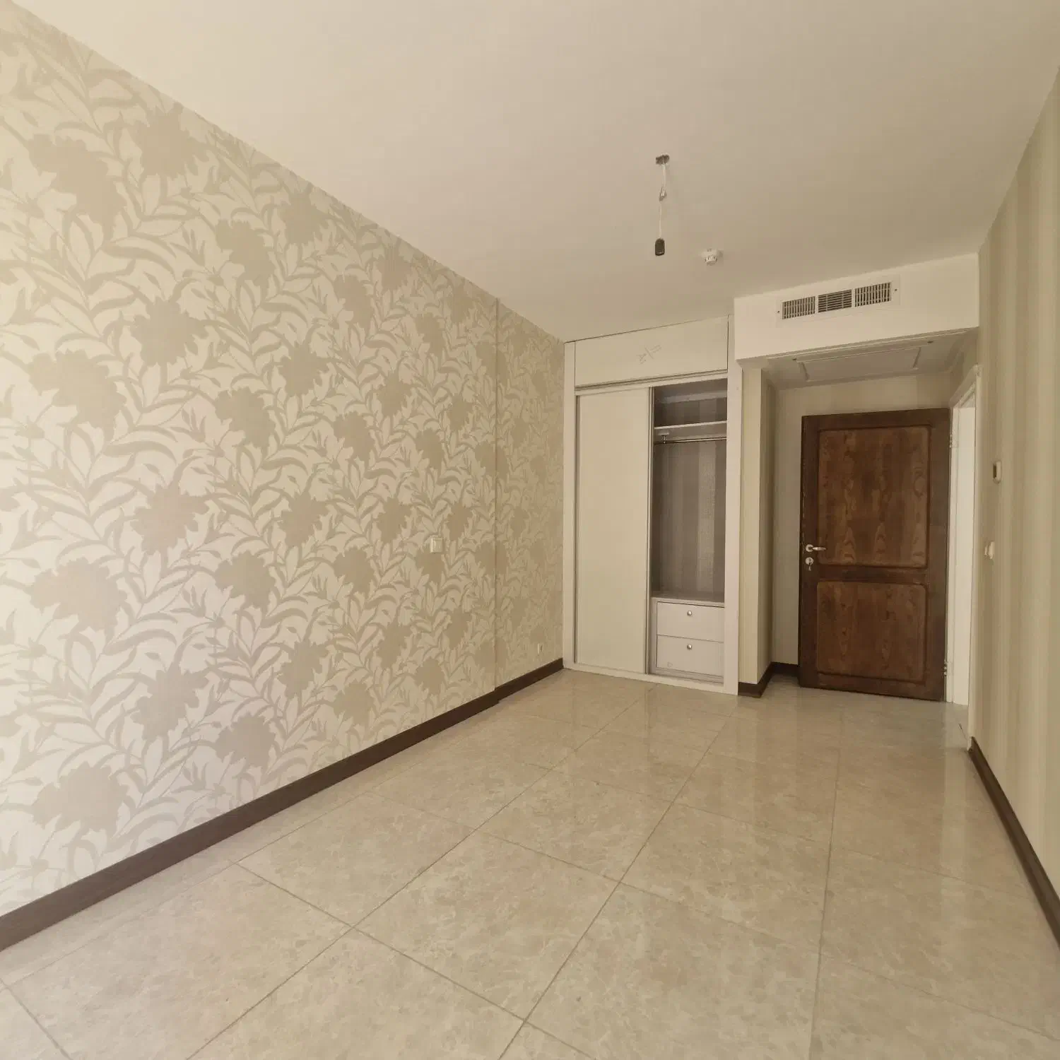 ۱۲۱متر ۲خواب نوساز ،مرواریدشهر،اردستانی،منطقه۲۲