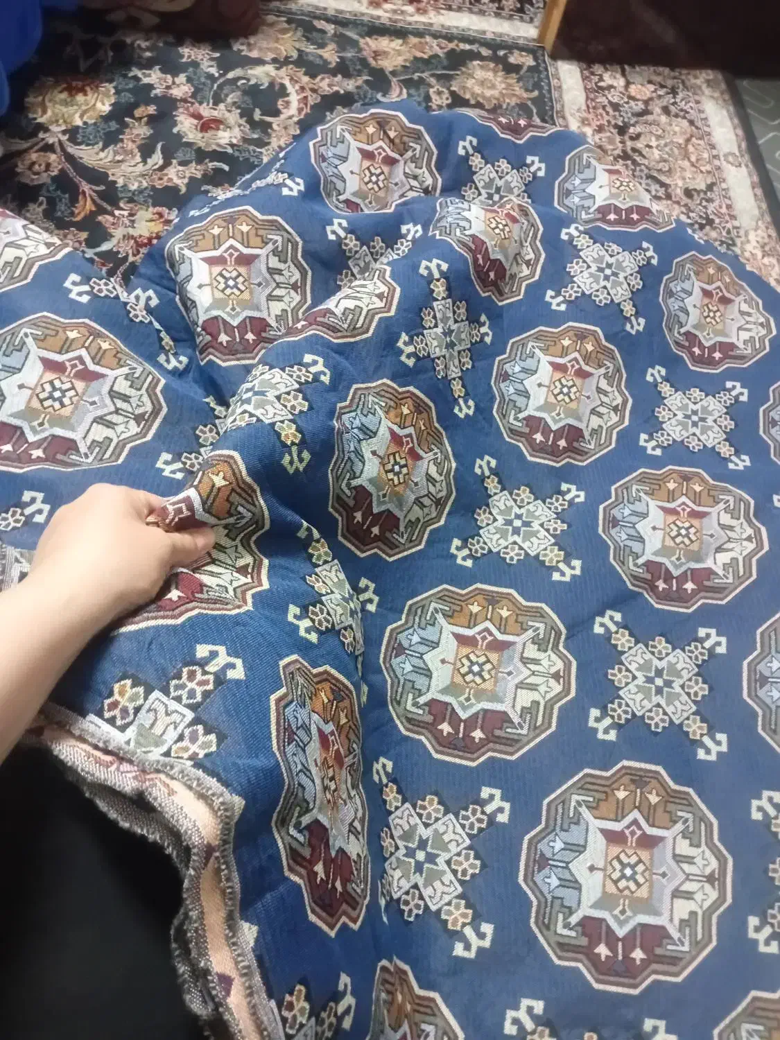 پارچه ۹متر نونو مناسب روفرشی ورومبلی|روفرشی|اصفهان, سروستان|دیوار